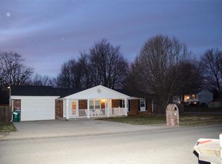 10900 Youngtown Dr, Louisville, KY 40272