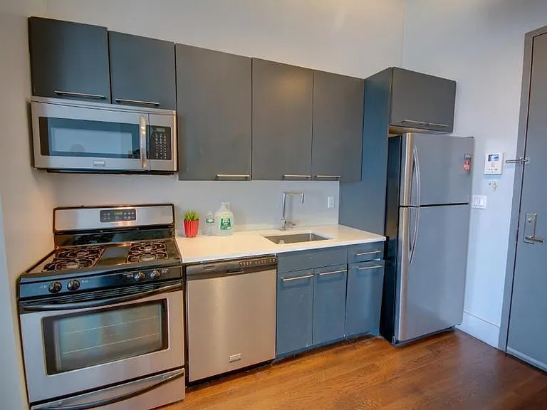 808 Driggs Ave #2A — Photo 4