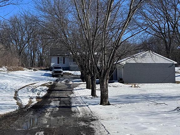 2nd image of 608 Stubbs Rd