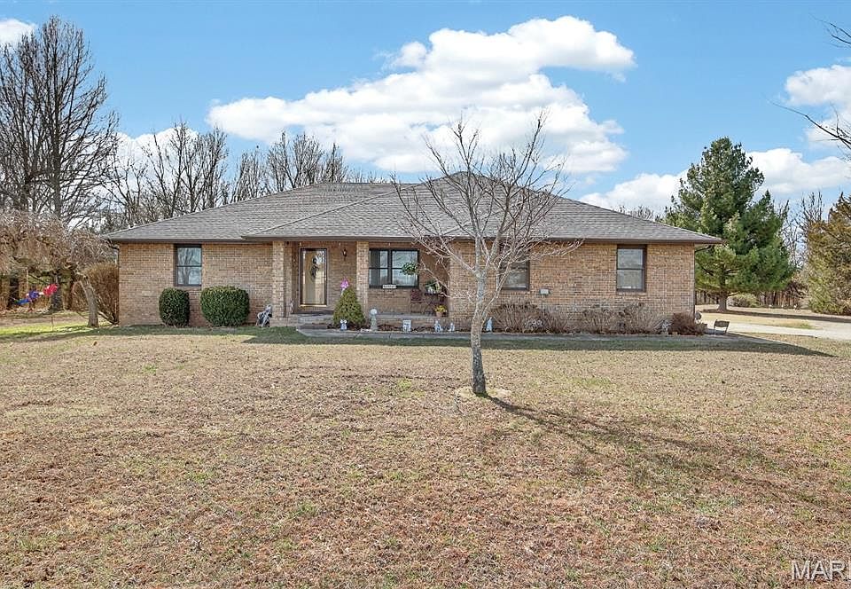 1st image of 18511 Oak Tree Ln