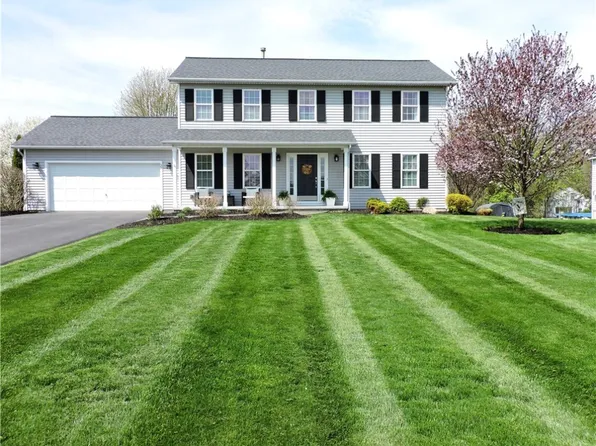 35 Reagan Way, West Henrietta, NY 14586