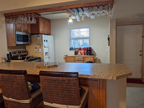2nd image of 2860 Somerset Dr APT 302K