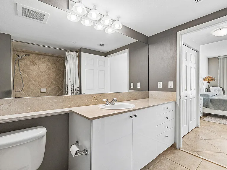 700 E Boynton Beach Blvd #803 — Photo 28