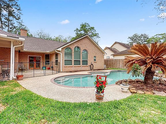 2nd image of 2810 Forest Garden Dr