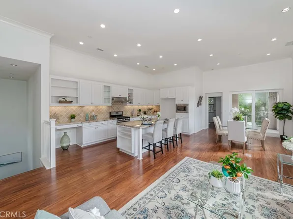 166 Overbrook, Irvine, CA 92620