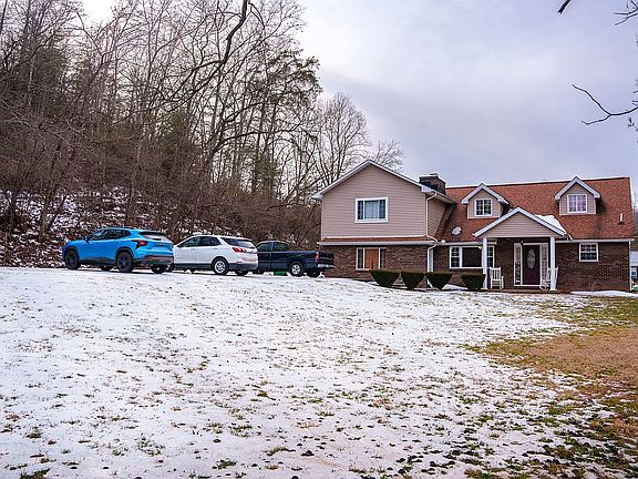 3rd image of 262 Shepherd Branch Rd