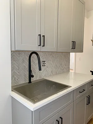 Rented by Compass | media 18