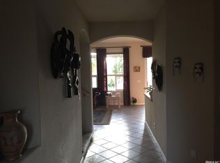 8252 Country Ranch Dr, Sacramento, CA 95829