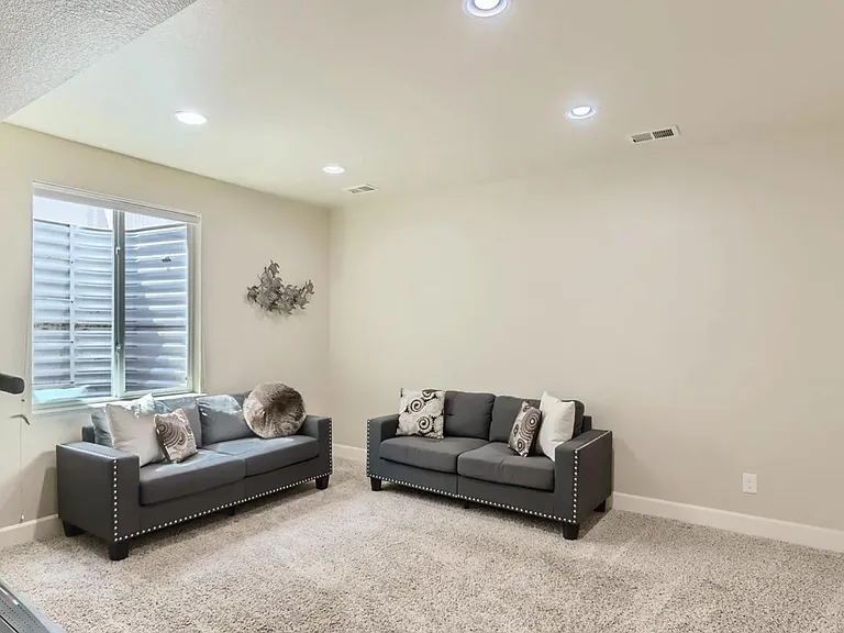 1518 Glacier Ave — Photo 25