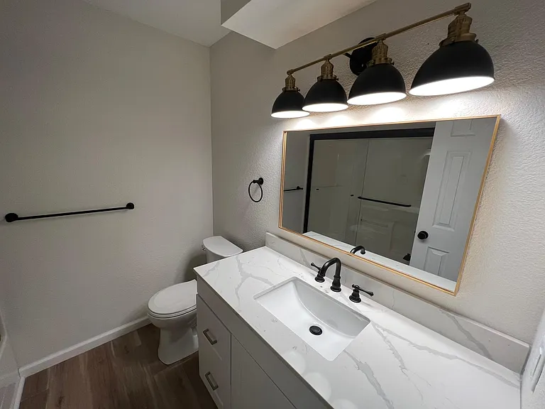 5504 Valley View Dr #1 — Photo 2