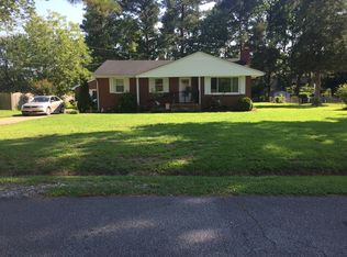 4053 Maple Dr, Chesapeake, VA 23321