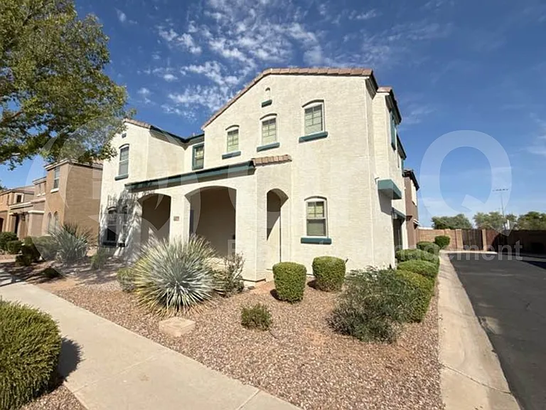 1911 S Tucana Ln — Photo 1