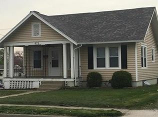 672 W North St, Marshall, MO 65340