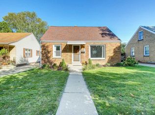 2628 S 70th St, Milwaukee, WI 53219