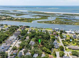 1608 Ann St, Beaufort, NC 28516