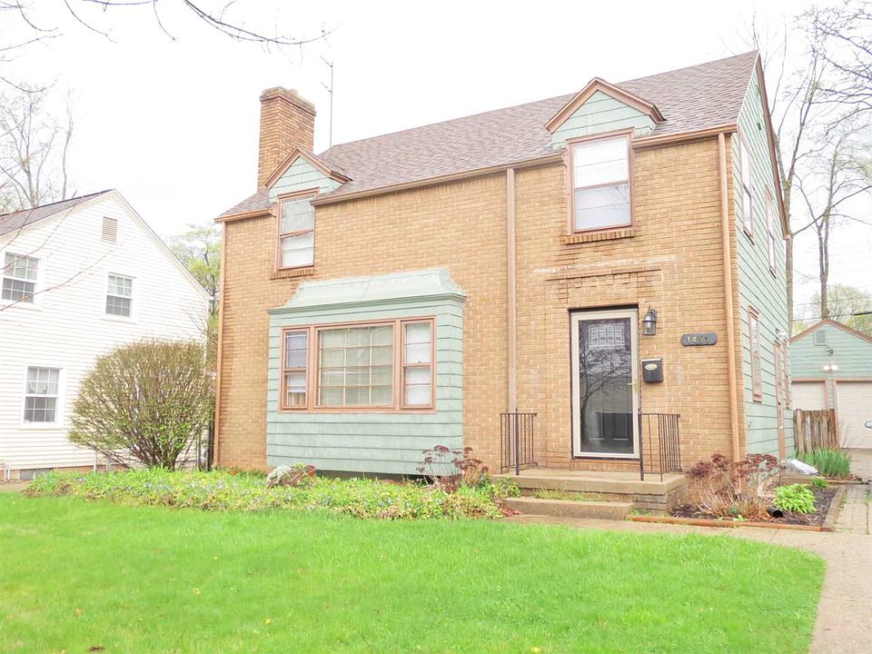 1st image of 1453 E Monroe St