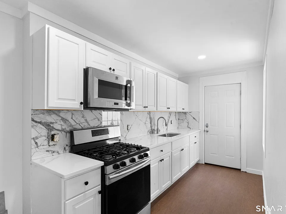 366 Remington St