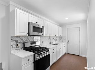 366 Remington St, Bridgeport, CT 06610