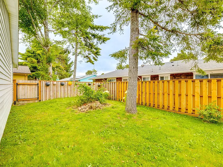 1643 S Edgewood St #ID1590409P — Photo 28