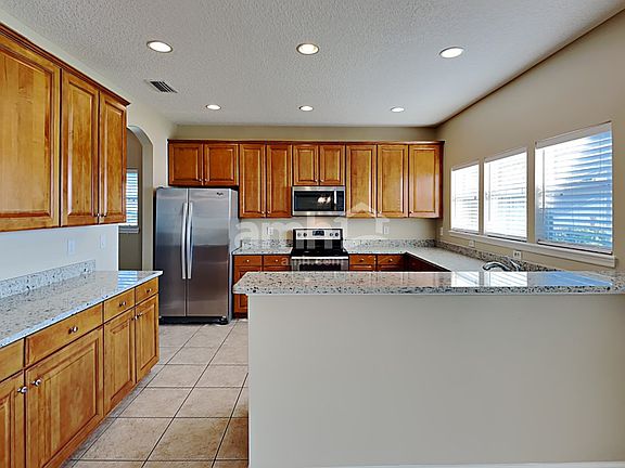 3rd image of 651 Porto Cristo Ave