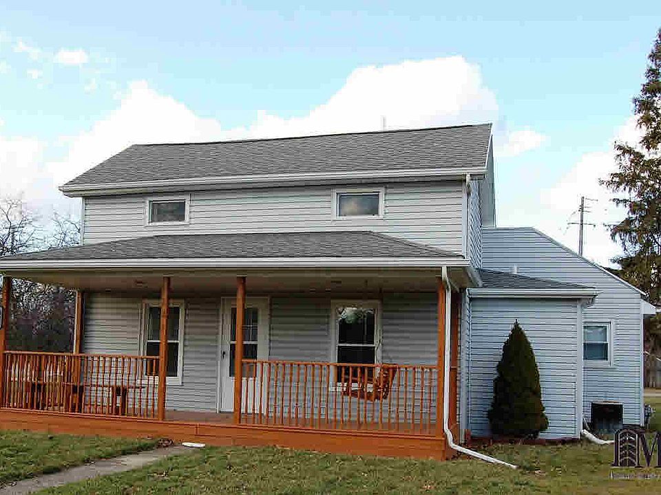 1st image of 221 E Center St