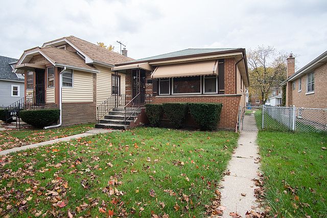 1st image of 808 S 11th Ave