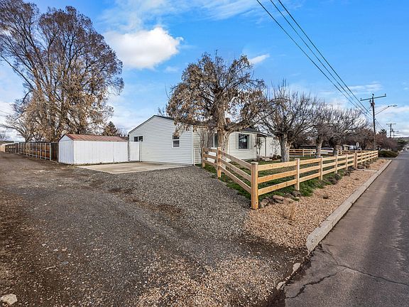 2nd image of 1199 NE Loper Ave