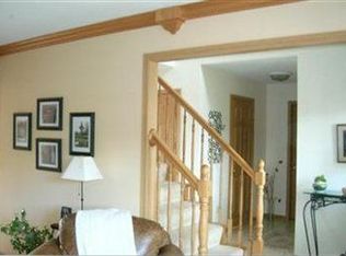 4300 E Candy Apple Ct, New Middletown, OH 44442