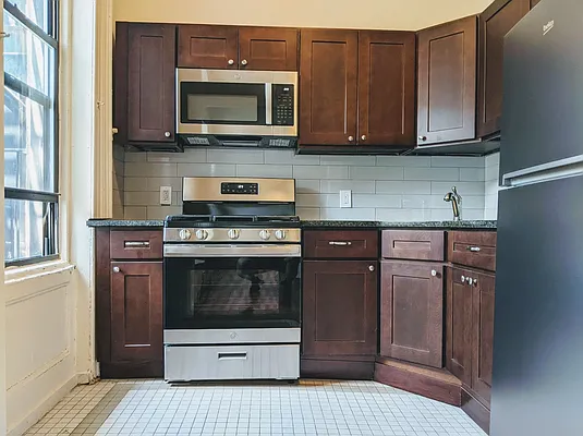 Rented by Platinum Properties | media 2