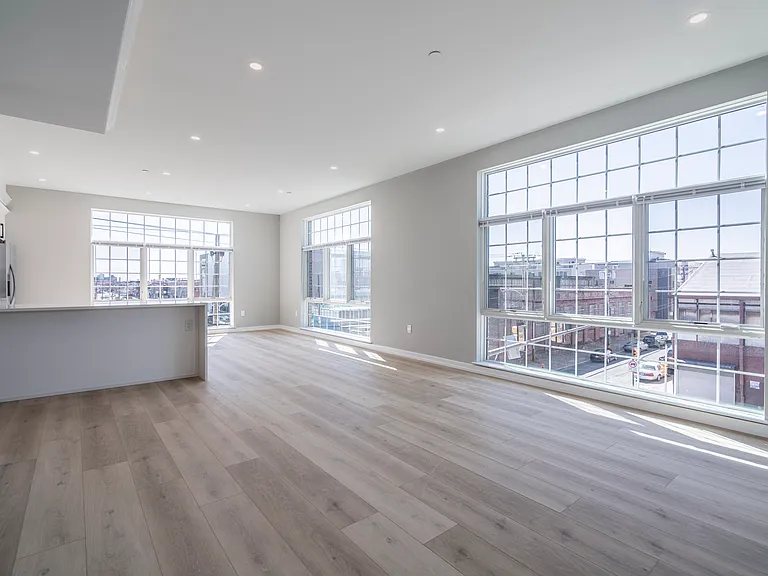2401 Washington Ave — Photo 41