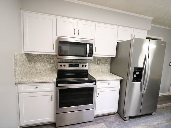 5th image of 5549 Cranston Dr