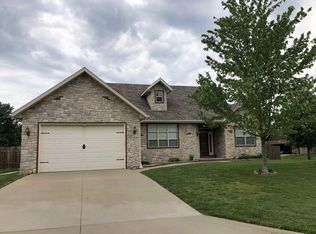 5621 N 11th Ave, Ozark, MO 65721