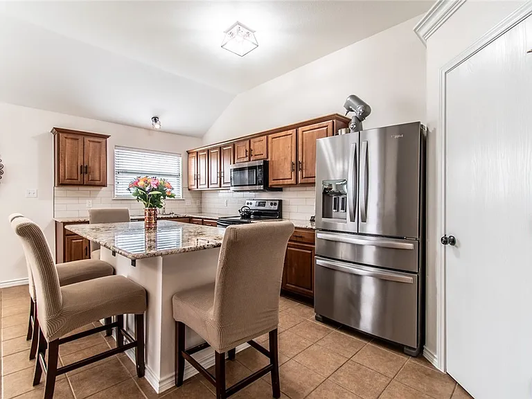 3810 Los Arroyos Dr — Photo 25