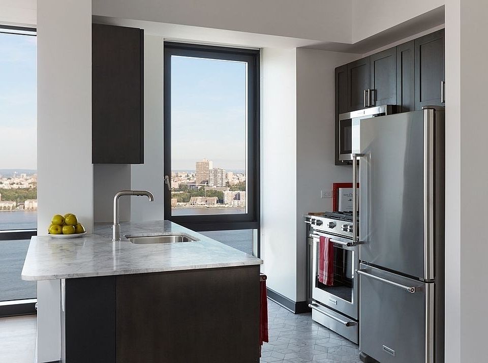 1st image of 21 W End Ave APT 3504