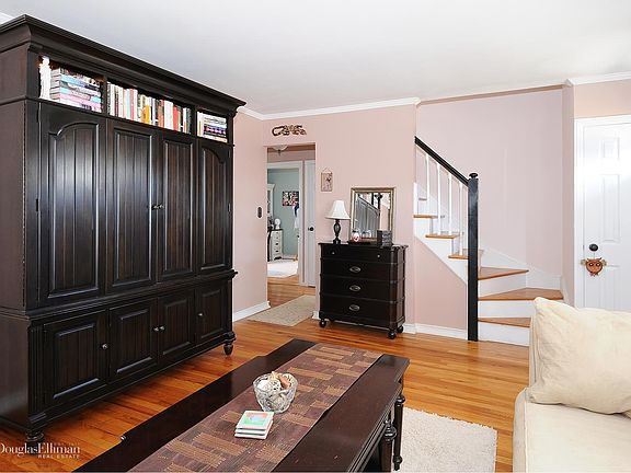 4th image of 20 Ross Ln