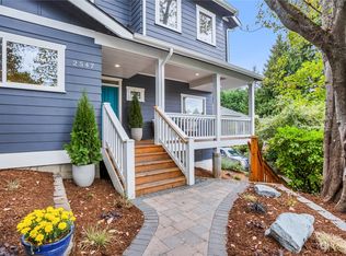 2547 NE 98th St, Seattle, WA 98115