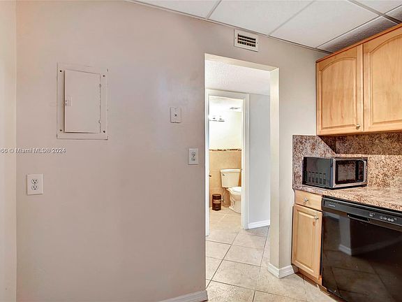 5th image of 406 NW 68th Ave APT 119