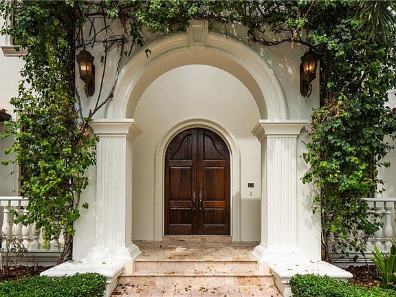 4th image of 5013 W San Miguel St