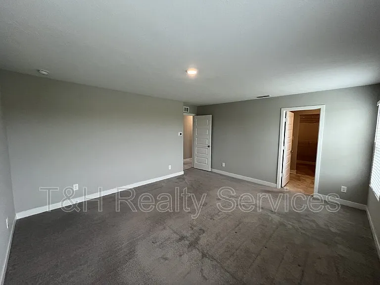 19946 Edwick Dr — Photo 12
