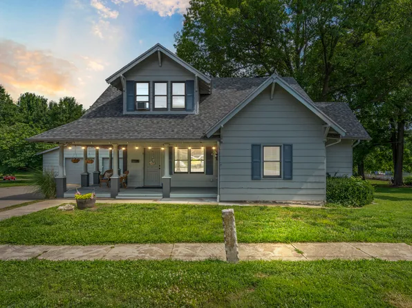 400 E Walker Street, Ash Grove, MO 65604