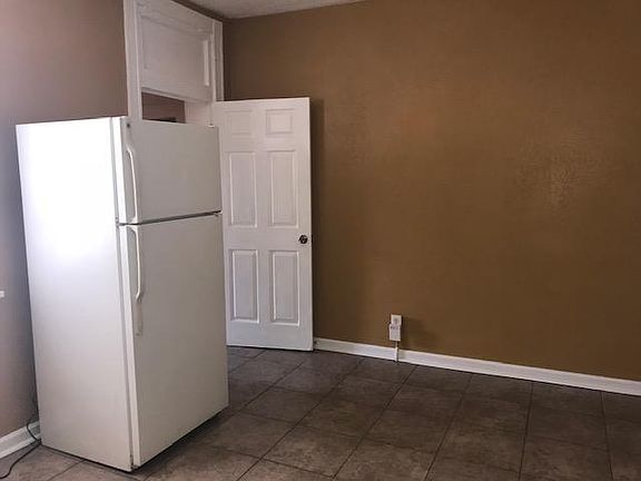 2nd image of 1271 Amherst Pl Floor 2