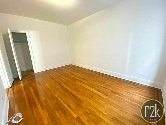 5th image of 35-33 29th St #3B