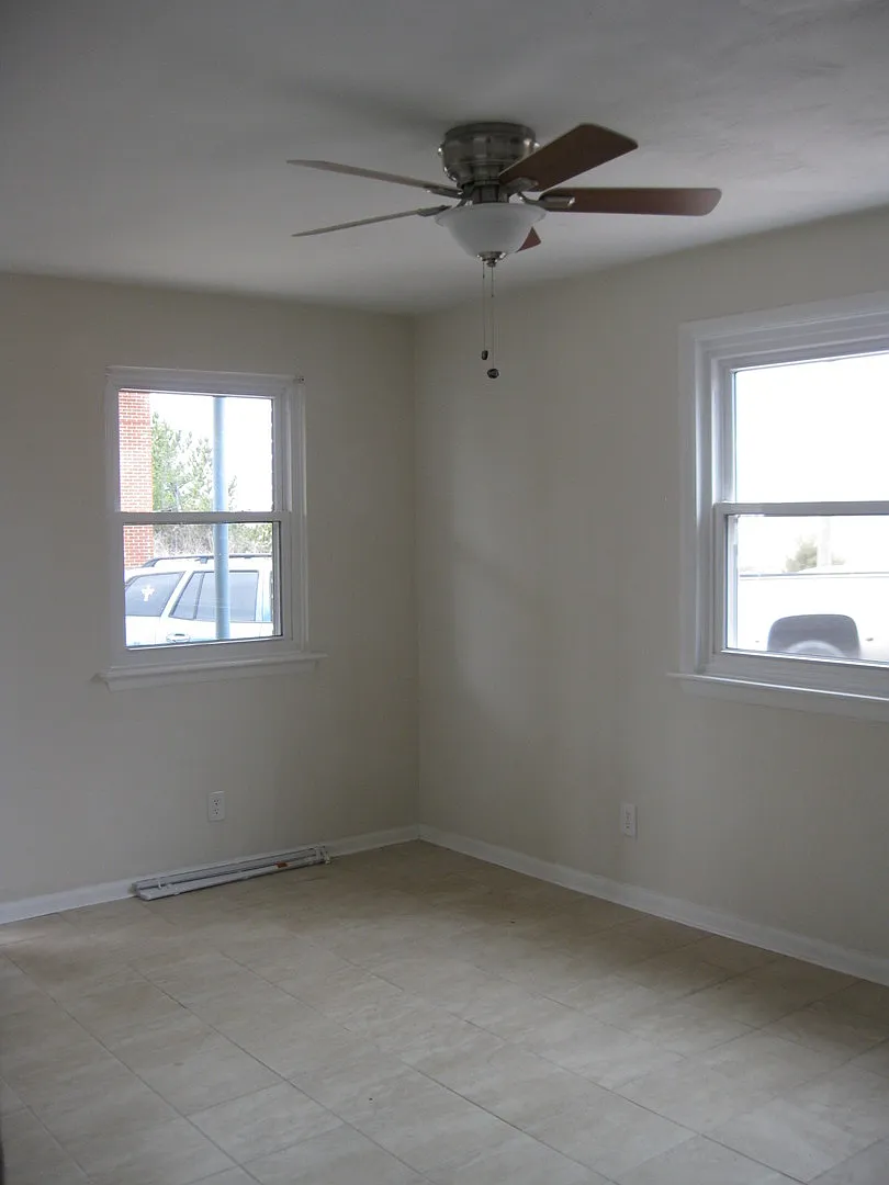 Willoughby Beach Flats - 1362 — Photo 3