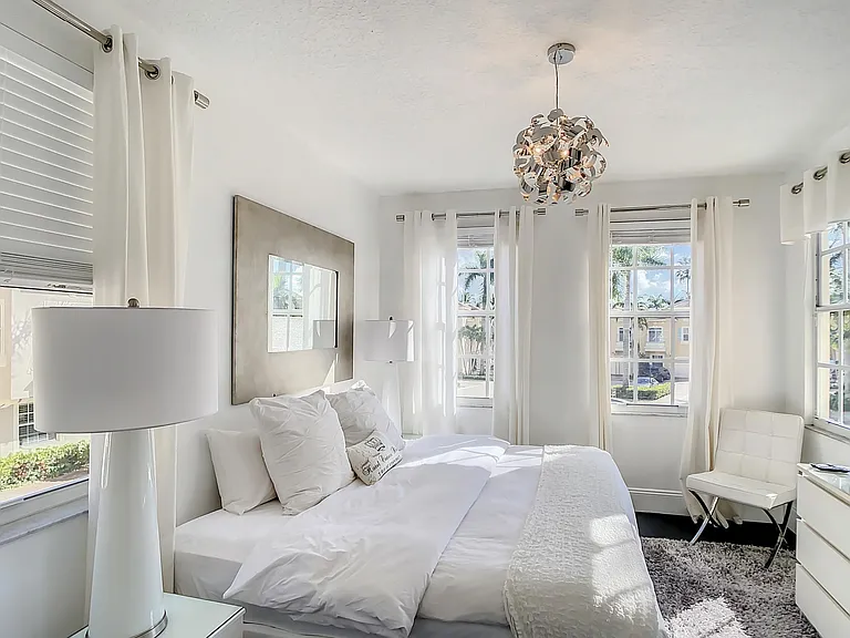 Resort Ln — Photo 16