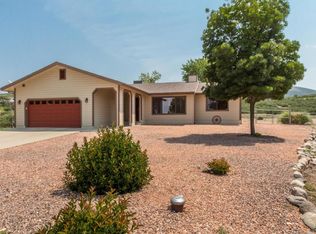 1035 S Meadow Ranch Ln, Dewey, AZ 86327