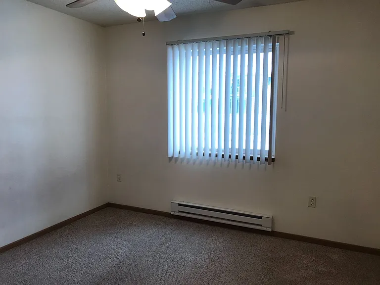 Murdock Apartments — Photo 35
