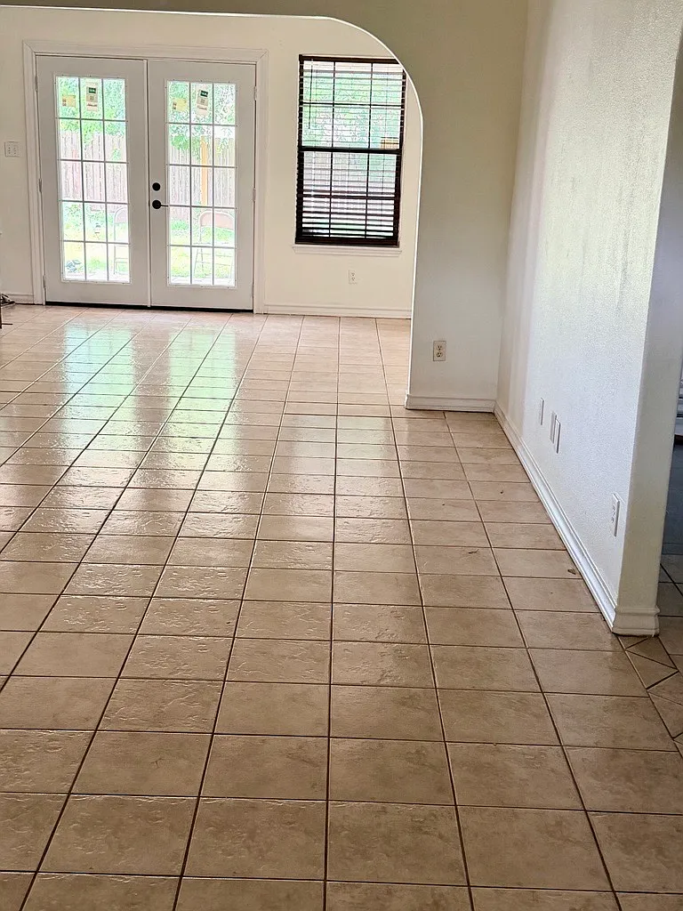 Living Room and Sun Room - 1707 Crown Pointe Blvd