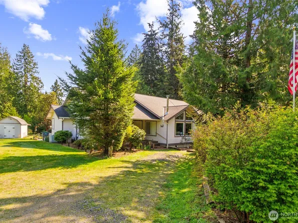 3863 Paradise Bay Rd, Port Ludlow, WA 98365