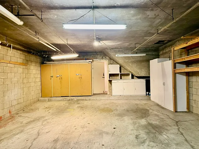 1242 Berkeley St #14 — Photo 36