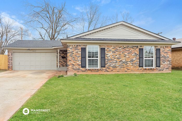 1st image of 3229 Chetwood Dr